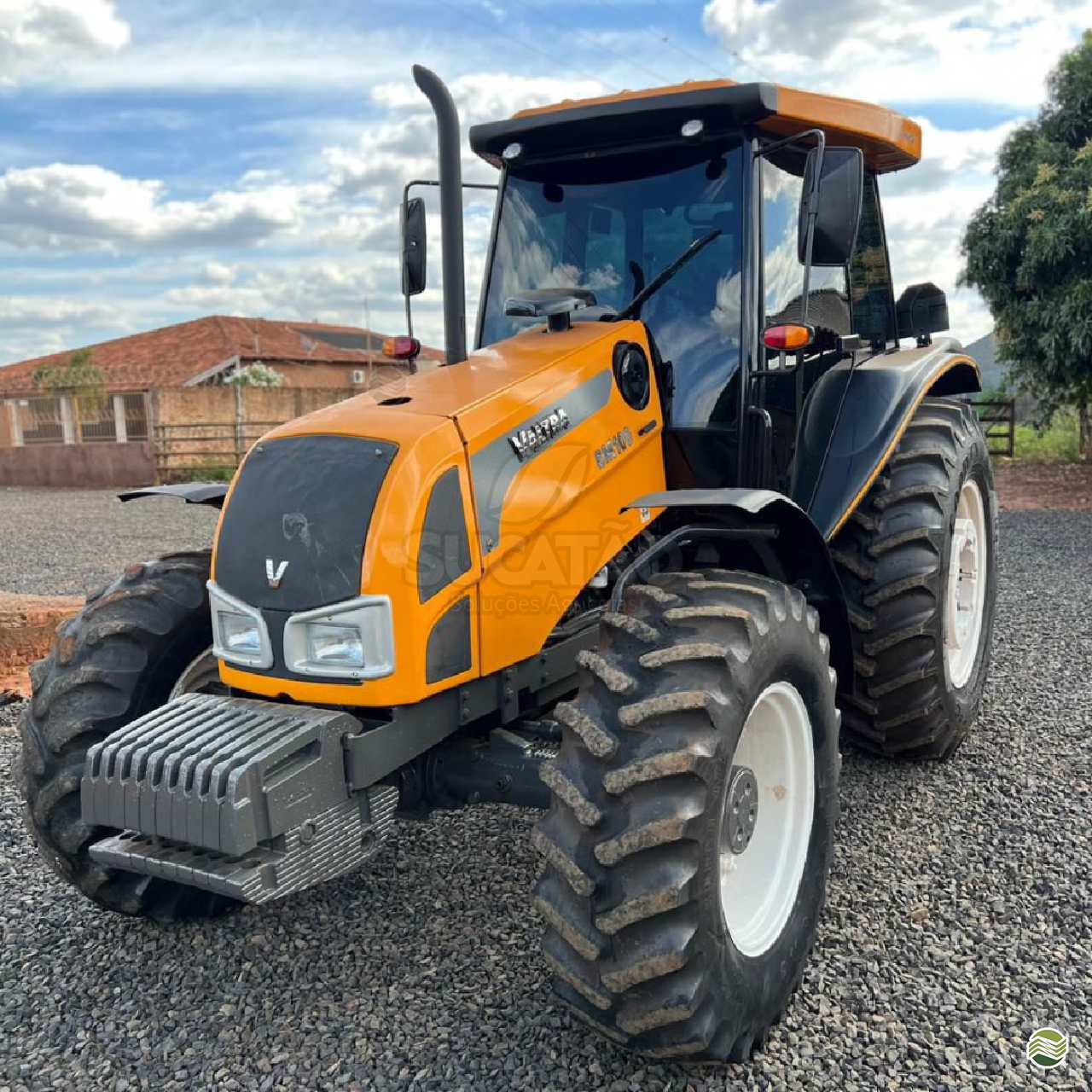 TRATOR VALTRA VALTRA BM 110 Tração 4x4 Sucatão Tratores e Peças IBIPORA PARANÁ PR